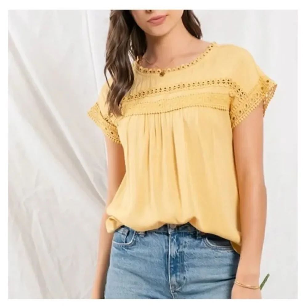 MINE Mustard Yellow Lace Trim Short Sleeve Crew Neck Top Size M